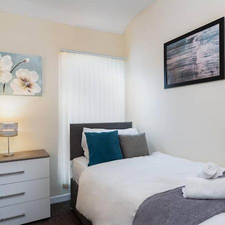 Sleeps 5, Smart Tv'S In Bedrooms スウォンジー エクステリア 写真